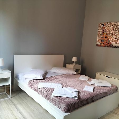 Old Bakery Two Bed Room Apartment Rom Exteriör bild